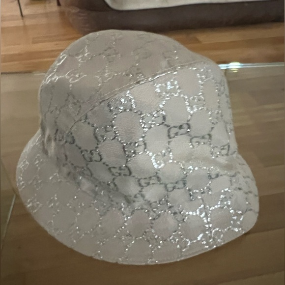 GUCCI GG LAME BUCKET HAT - Picture 4 of 10